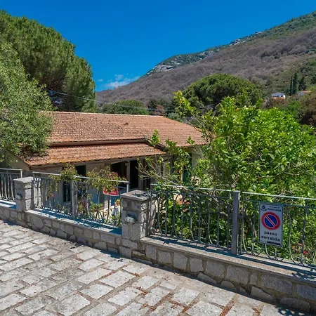 Casa Perez * SantʼAndrea